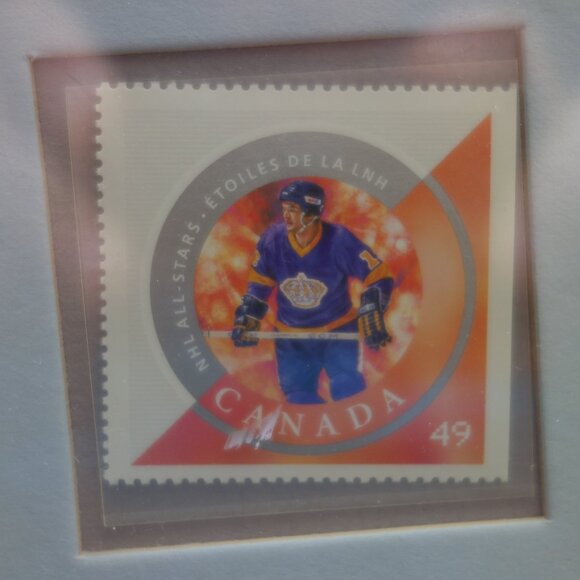 Canada Post Los Angeles Kings Postage Stamp in Decorative Plastic Case with Base - Picture 3 of 11